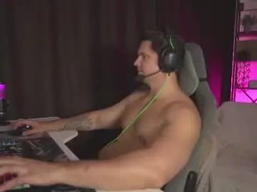 Chaturbate Live Porn of rus_adventure