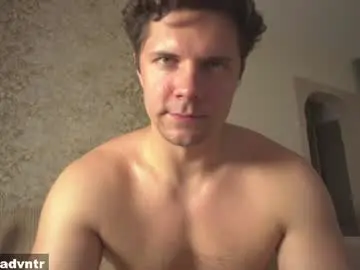 Chaturbate Live Sex Cam of rus_adventure