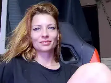 Chaturbate Live Sex of karoline121
