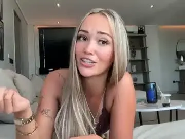 Chaturbate Live Porn of luvlivvyy