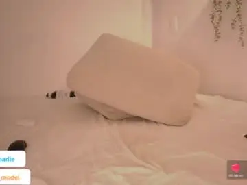 Chaturbate Free Porn Cam of your_charlie