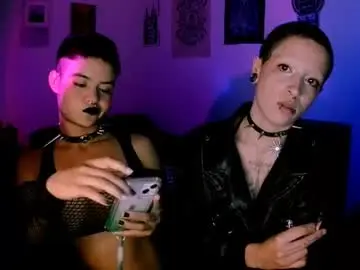 Chaturbate Sex Cam of plutonbluemoon_999
