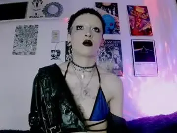 Chaturbate Watch Live Sex Cams of plutonbluemoon_999