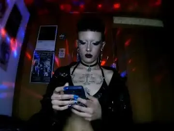 Chaturbate Best live sex cam show of plutonbluemoon_999
