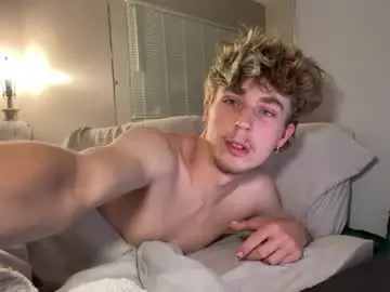 Chaturbate Watch Live Sex Cams of bradyglenxo