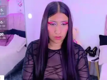Chaturbate Live Sex Cam of sara_blum_