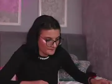 Chaturbate Live Sex Cam of amara_vogue