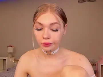 Chaturbate Nude Webcam of blondy_fina