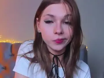 Chaturbate Live Sex Cam of blondy_fina