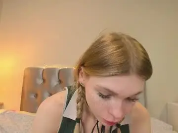 Chaturbate Nude Webcam of blondy_fina