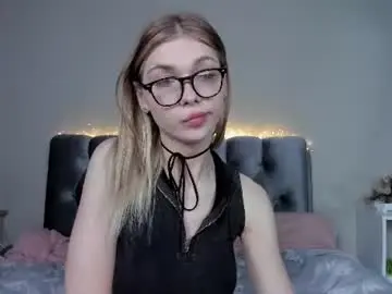 Chaturbate Best live sex cam show of blondy_fina
