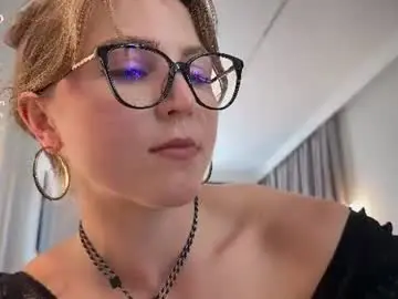 Chaturbate Nude Webcam of girl_next_door19