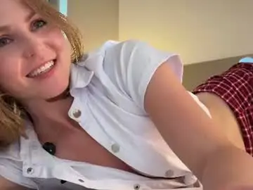 Chaturbate Live Sex Cam of girl_next_door19