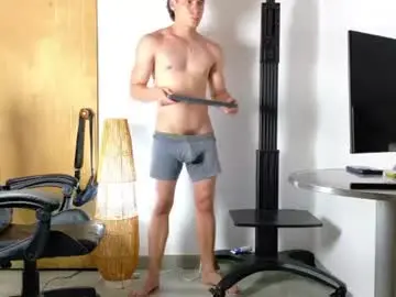 Chaturbate Free Live Porn of harry_brown2324