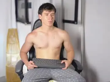 Chaturbate Adult Webcams of harry_brown2324