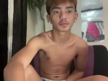Chaturbate Live Porn of p1noytwink_mier