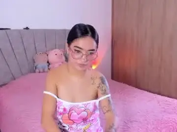 Chaturbate Live Sex of sarah_stone15