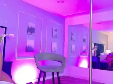Chaturbate Best live sex cam show of violet_saunders