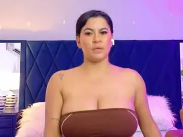 Chaturbate Nude Webcam of violet_saunders