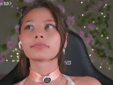Chaturbate Adult Video Chat of falinecrosthwaite
