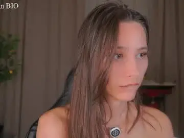 Chaturbate Live Sex Cam of falinecrosthwaite