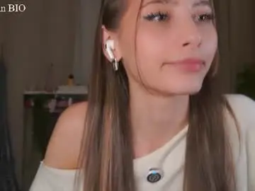 Chaturbate Nude Webcam of falinecrosthwaite
