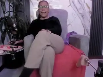 Chaturbate Best live sex cam show of milf_sikiu