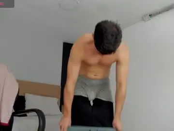 Chaturbate Live Sex Cam of snakeguy08