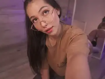 Chaturbate Nude Webcam of charloottee_1