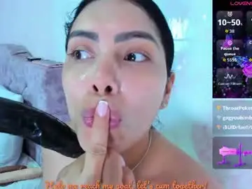 Chaturbate Live Sex Cam of evelinn_belen