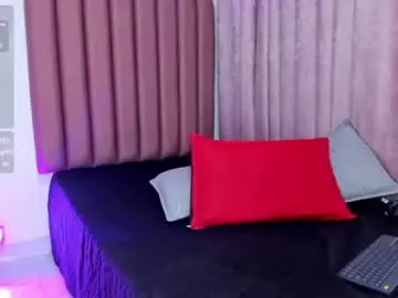 Chaturbate Sex Cam of little_star_23