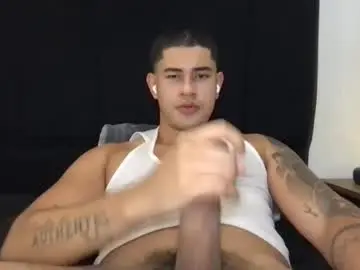 Chaturbate Free Live Porn of pablo_boston