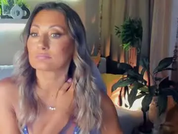 Chaturbate Live Sex of sarahholly