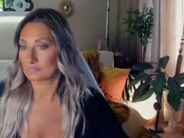 Chaturbate Adult Video Chat of sarahholly