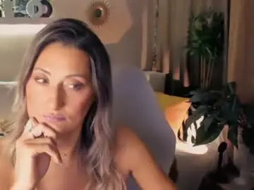 Chaturbate Live Sex of sarahholly