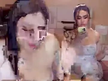 Chaturbate Live Sex Cam of simplyjullia