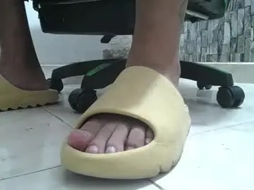 Chaturbate Sex Cam of srfindomfeet_