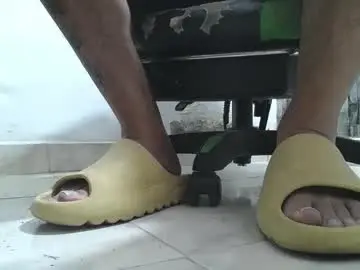 Chaturbate Adult Webcams of srfindomfeet_