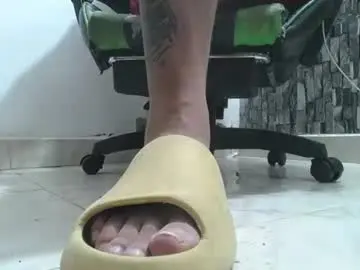 Chaturbate Sex Chat of srfindomfeet_