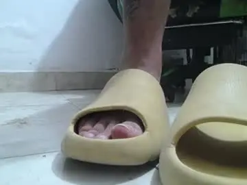 Chaturbate Private Sex Chat of srfindomfeet_
