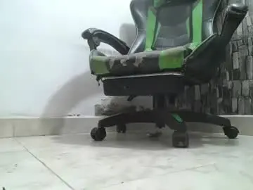 Chaturbate Sex Cam of srfindomfeet_