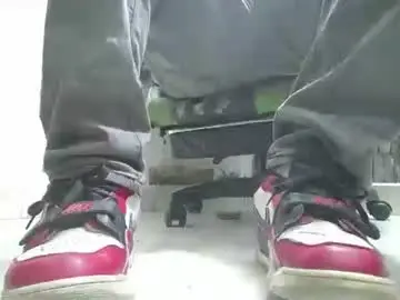 Chaturbate Sex Cam of srfindomfeet_