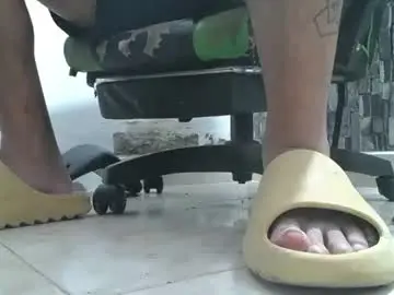 Chaturbate Adult Webcams of srfindomfeet_