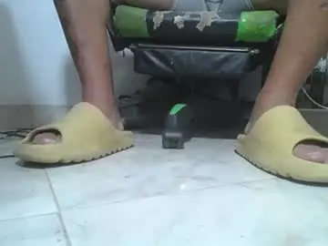 Chaturbate Free Live Porn of srfindomfeet_