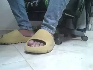 Chaturbate Adult Webcam of srfindomfeet_