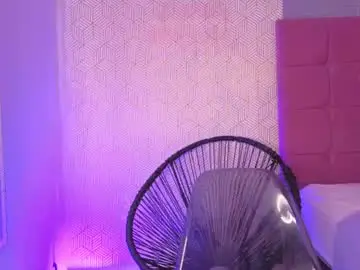 Chaturbate Live Sex Cam of akira_shaunk