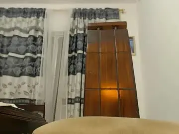 Chaturbate Live Sex Cam of camila_blandexxxx