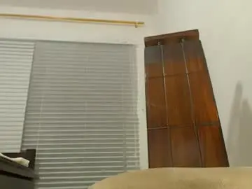 Chaturbate Live Sex Cam of camila_blandexxxx