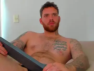 Chaturbate Sex Chat of lukeglanton17