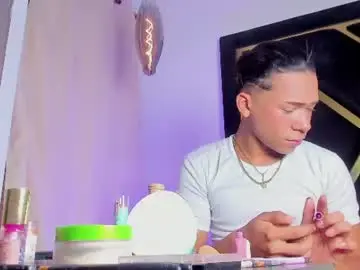 Chaturbate Live Sex Cam of tiago_noir